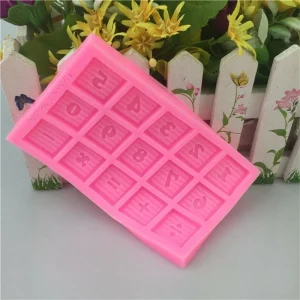 Czech Beads Exclusive Moule Bois Nombre Alphabet Anniversaire Personnalisé, Le Conseil Scolaire De 3D En Silicone De Chocolat Sa 13